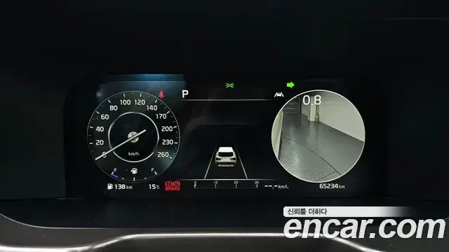 Kia Sorento 2021 — ფოტო 16/20