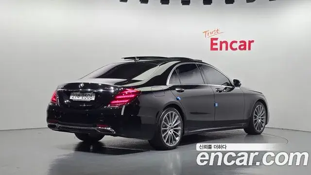 Mercedes-Benz S-Class 2018 — ფოტო 13/20