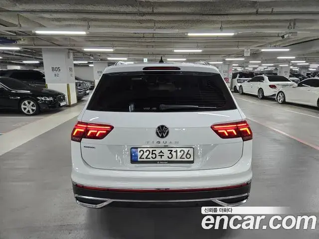 Volkswagen Tiguan Allspace 2022 — Şəkil 16/20