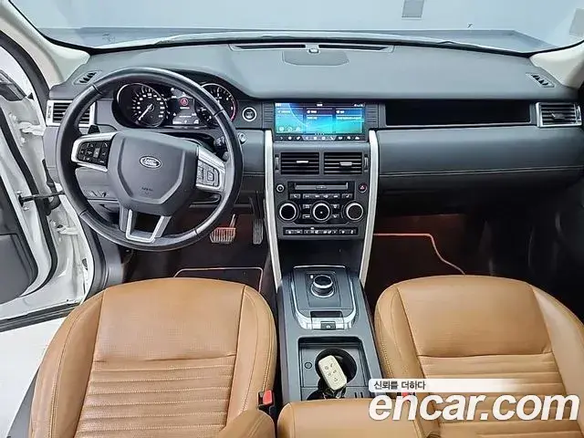 Land Rover Discovery Sport 2019 — Фото 6/20