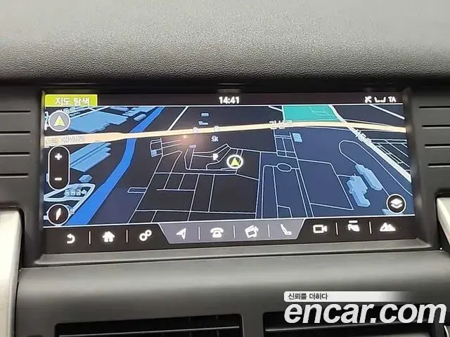 Land Rover Discovery Sport 2019 — Фото 15/20