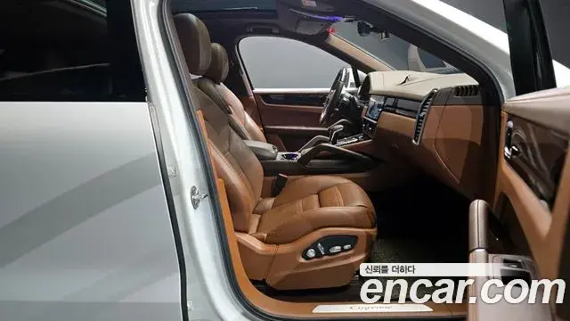 Porsche Cayenne 2020 — Şəkil 10/20