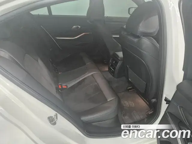 BMW 3 Series 2022 — Şəkil 18/20