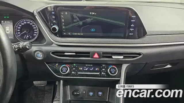 Hyundai Sonata 2022 — Фото 16/20