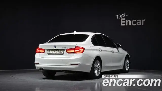 BMW 3 Series 2018 — Şəkil 12/20