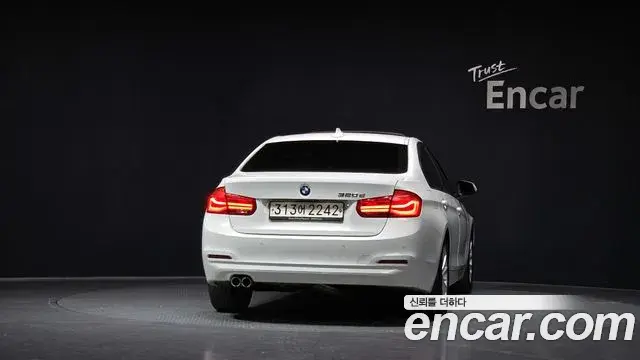 BMW 3 Series 2018 — Şəkil 20/20