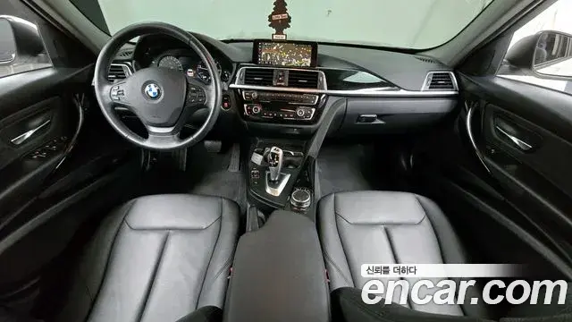 BMW 3 Series 2018 — Şəkil 6/20