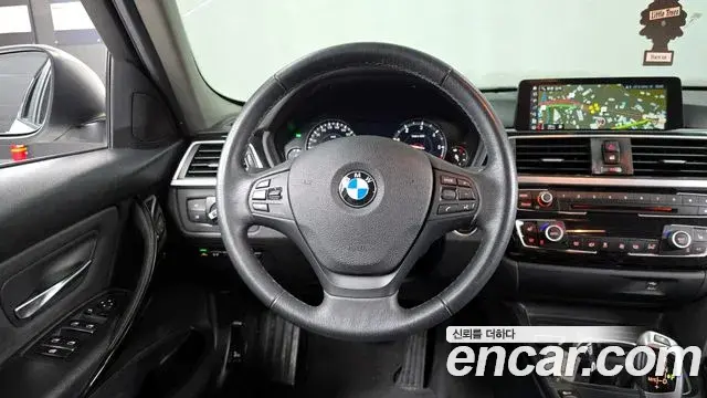 BMW 3 Series 2018 — Şəkil 14/20
