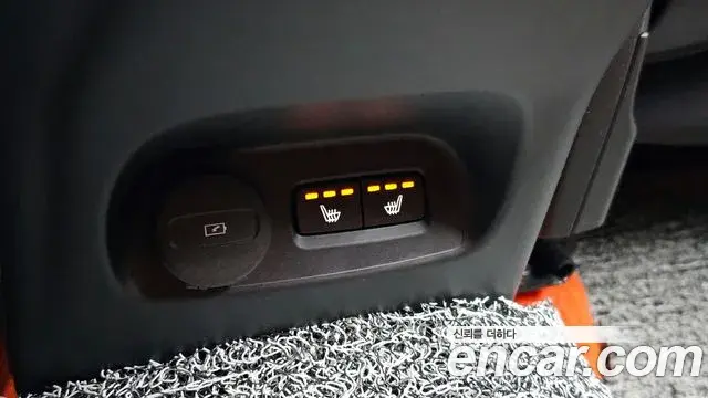 Volvo XC40 2020 — Şəkil 15/19