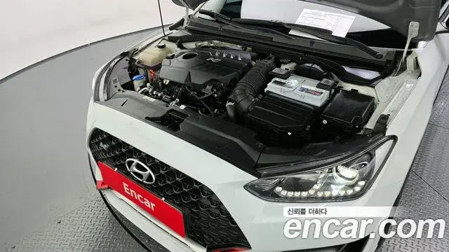 Hyundai Veloster 2019 — Фото 6/20