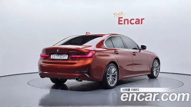BMW 3 Series 2021 — Şəkil 18/20