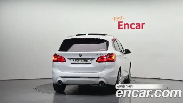 BMW 2 Series Active Tourer 2019 — Şəkil 8/20