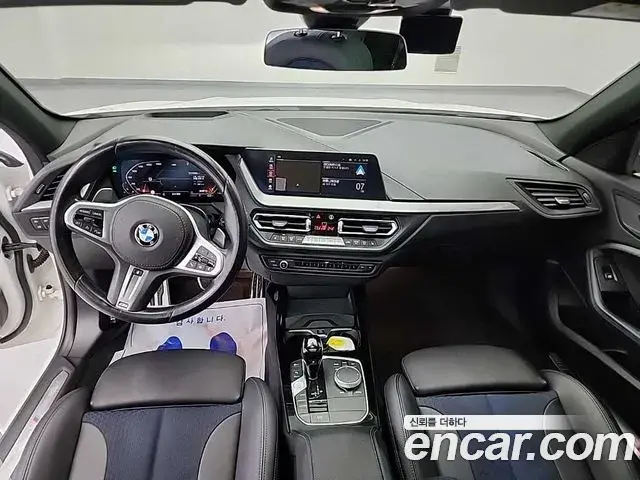 BMW 1 Series 2023 — Photo 10/19