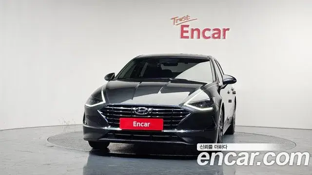 Hyundai Sonata Hybrid 2021 — Şəkil 17/20