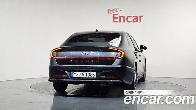 Hyundai Sonata Hybrid 2021 — Şəkil 7/20