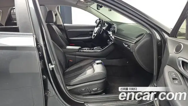 Hyundai Sonata Hybrid 2021 — Şəkil 9/20
