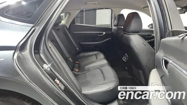 Hyundai Sonata Hybrid 2021 — Şəkil 19/20