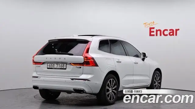 Volvo XC60 2018 — Фото 2/20