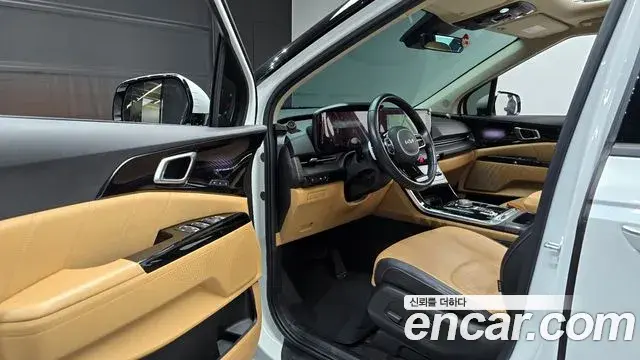 Kia Carnival 2022 — Фото 11/20