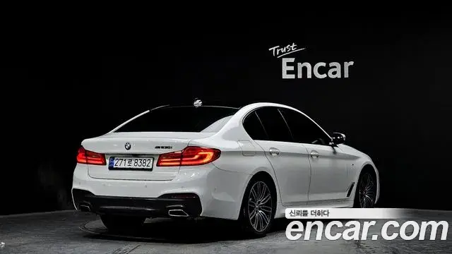 BMW 5 Series 2019 — Фото 2/20
