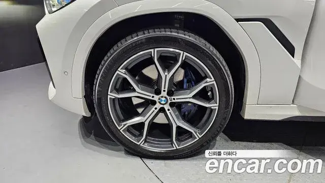BMW X6 2022 — Фото 4/20