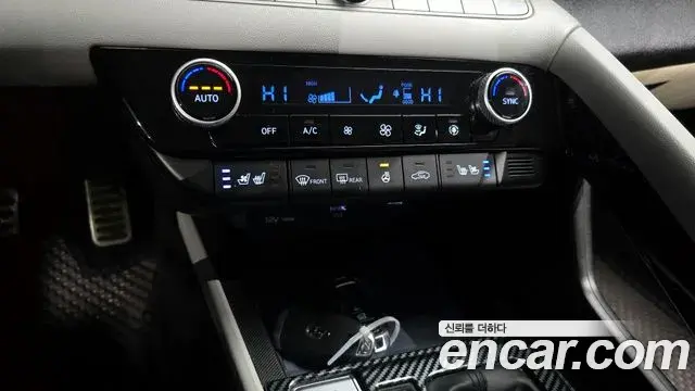 Hyundai The New Avante Hybrid 2021 — ფოტო 9/20