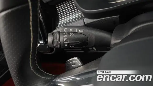 Volvo XC40 2020 — Şəkil 8/20