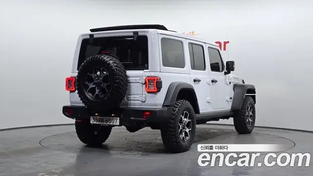 Jeep Wrangler 2020 — Фото 2/20