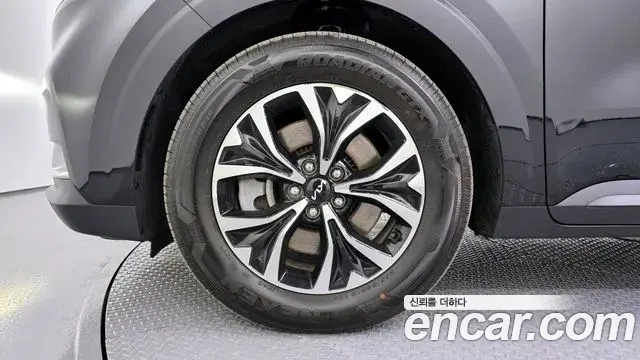Kia Carnival 2022 — Фото 4/20