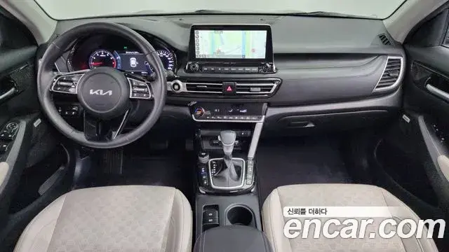 Kia Seltos 2021 — Photo 1/20