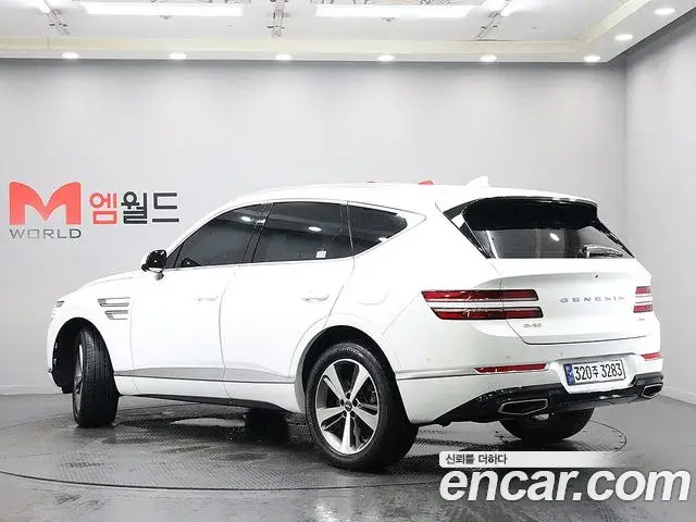 Genesis GV80 2021 — ფოტო 19/20