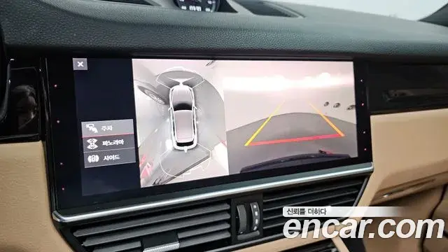 Porsche Cayenne 2021 — ფოტო 5/20