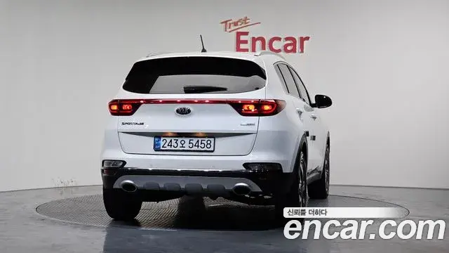 Kia Sportage The Bold 2018 — Photo 19/20