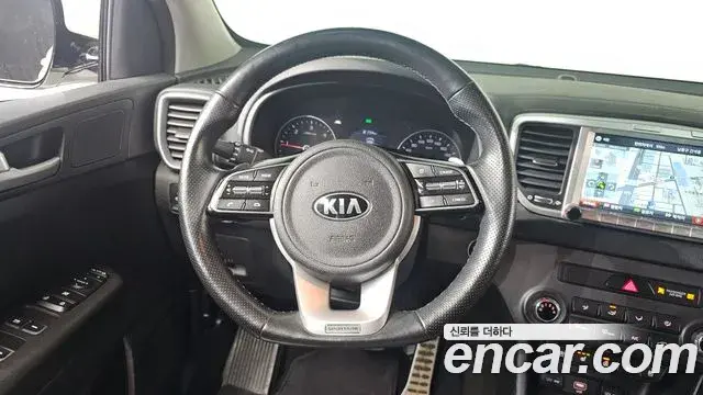 Kia Sportage The Bold 2018 — Photo 8/20