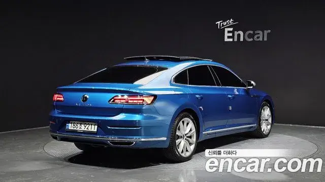 Volkswagen Arteon 2022 — Şəkil 15/20