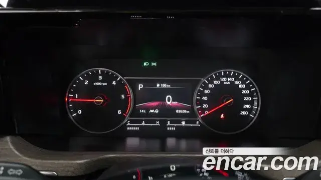 Kia Sorento 2021 — Şəkil 8/20