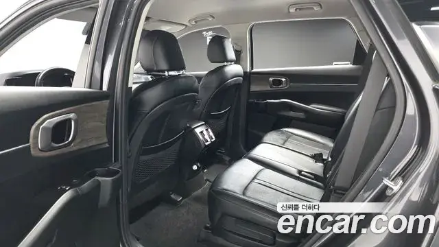 Kia Sorento 2021 — Şəkil 12/20