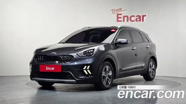 Kia Niro 2021 — Photo 18/20