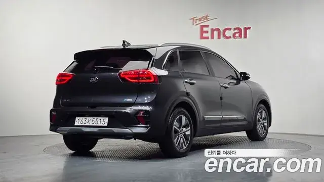 Kia Niro 2021 — Photo 13/20