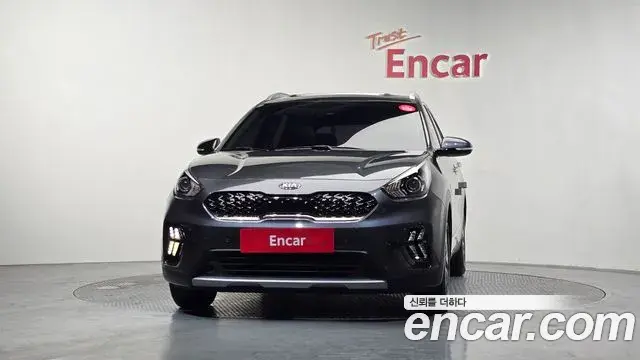 Kia Niro 2021 — Photo 14/20