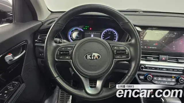 Kia Niro 2021 — Photo 3/20