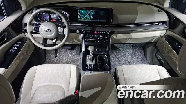 Kia Carnival 2020 — Фото 7/20