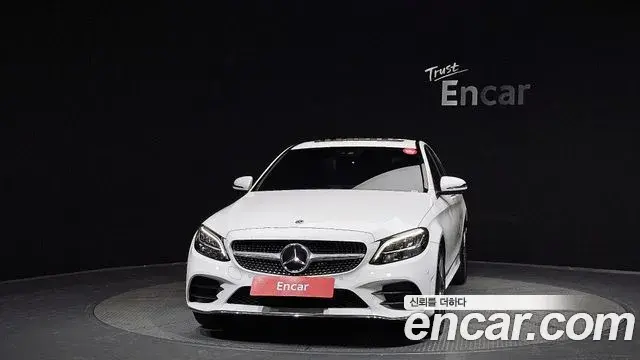 Mercedes-Benz C-Class 2019 — ფოტო 10/20