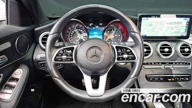 Mercedes-Benz C-Class 2019 — ფოტო 3/20