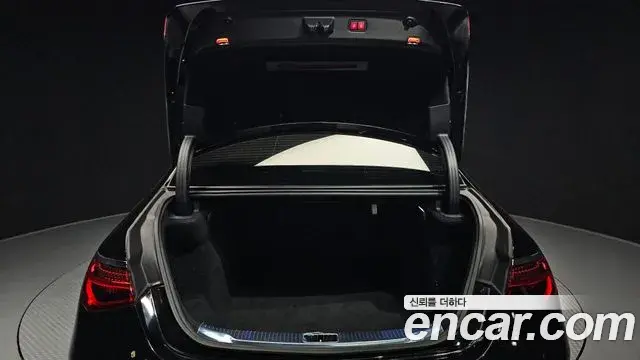 Mercedes-Benz S-Class 2022 — ფოტო 16/20