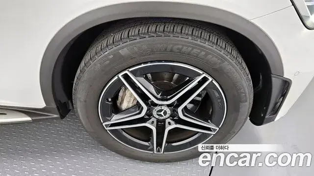 Mercedes-Benz GLC-Class 2020 — Şəkil 8/20