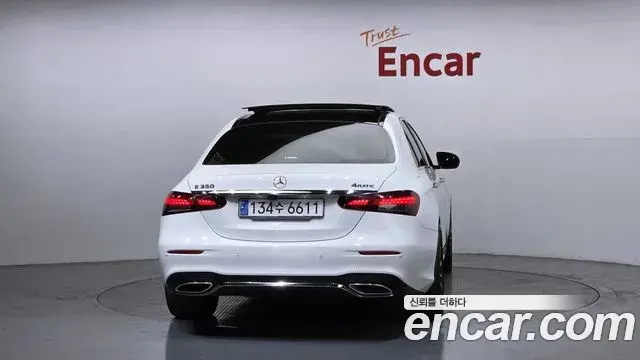 Mercedes-Benz E-Class 2021 — ფოტო 3/20