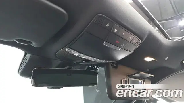 Mercedes-Benz E-Class 2021 — ფოტო 7/20