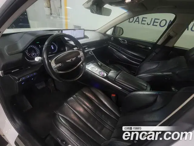 Genesis GV80 2020 — ფოტო 8/17