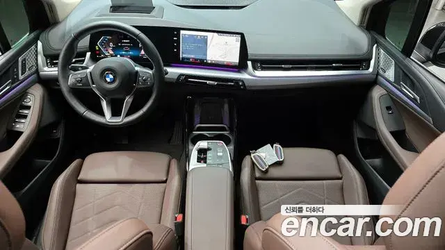 BMW 2 Series Active Tourer 2025 — ფოტო 15/20